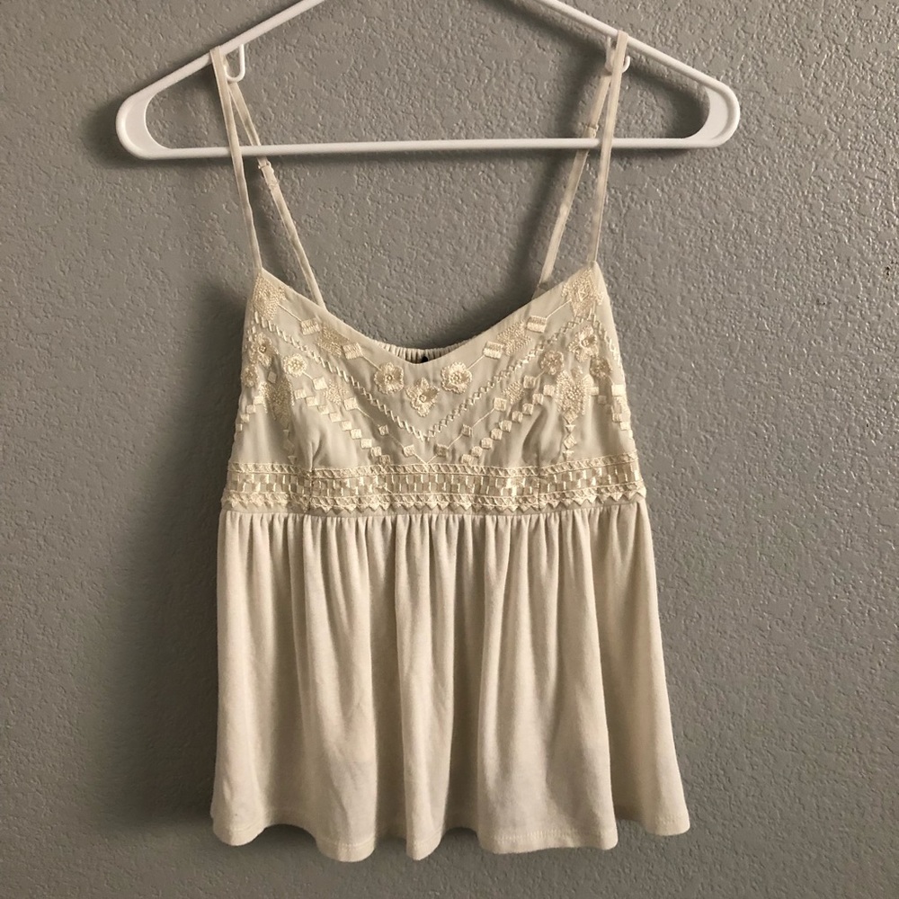 American Eagle cream top